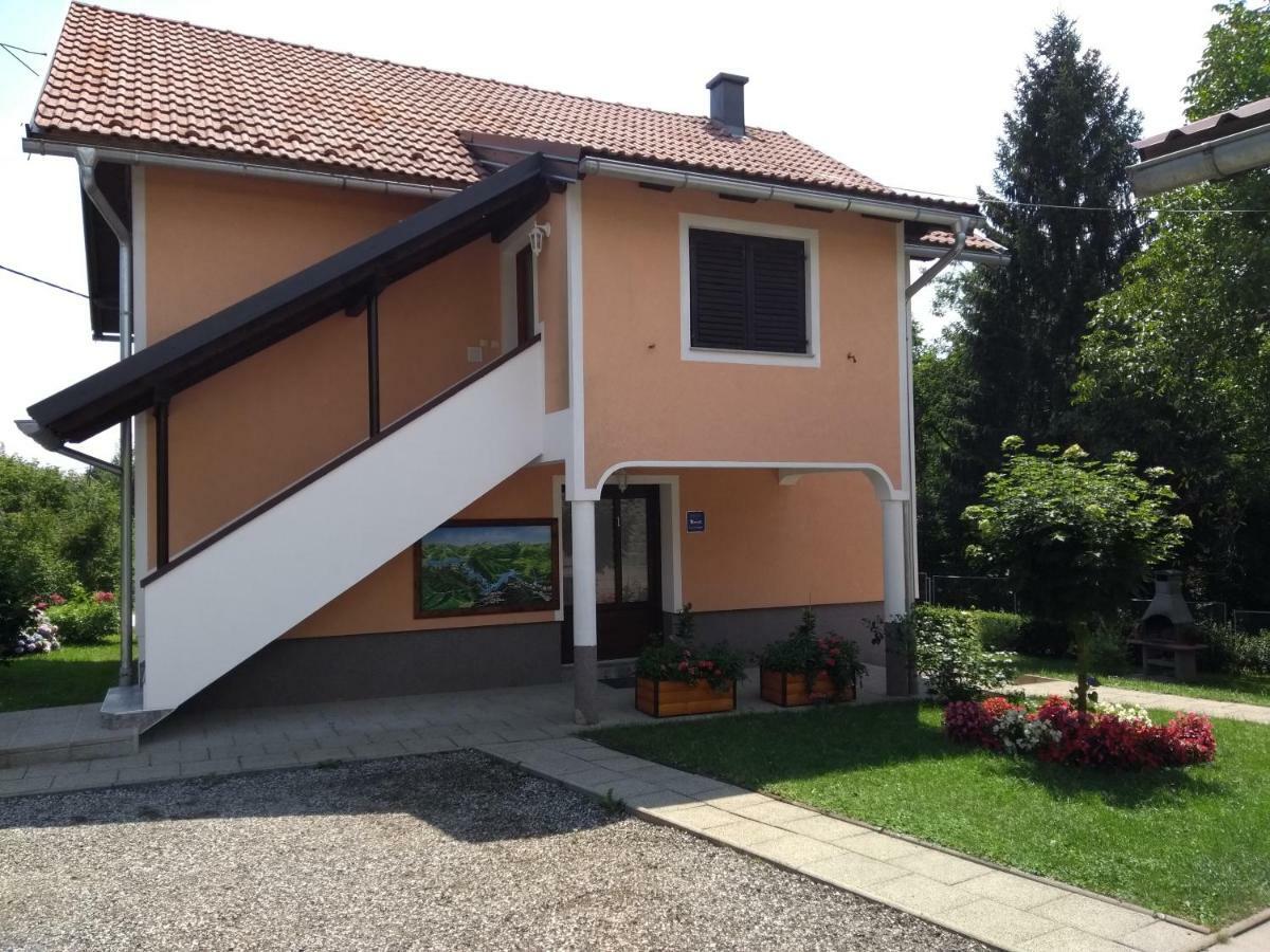 Countryside Apartment Rakovica Exterior foto